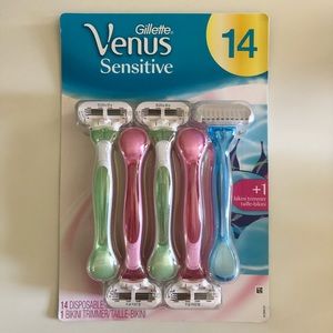 Venus Disposable Razors (Set of 15)